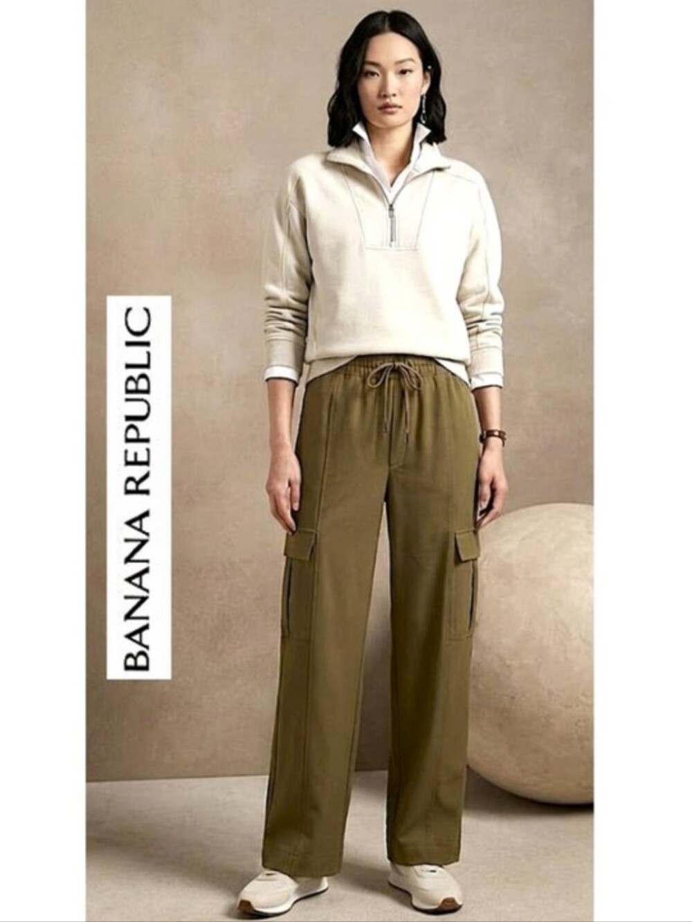 Banana Republic BR Sport Pants Woman's Medium Cargo Ankle Green Drawstring Waist